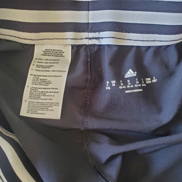 Adidas shorts - Picture 4 of 4